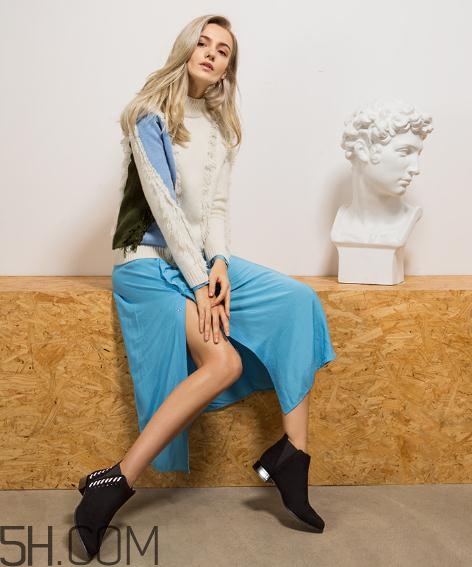 達(dá)芙妮鞋子貴嗎？達(dá)芙妮鞋子偏大嗎？