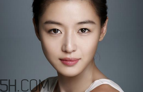 遮瑕沒(méi)效果是怎么回事？遮瑕膏使用步驟