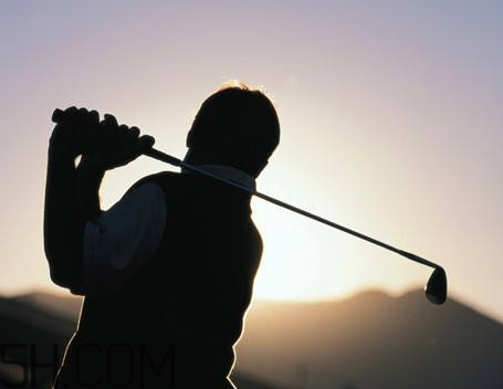 一桿四洞是什么意思 一槍四洞什么意思 一桿四洞是什么意思 一槍四洞什么意思