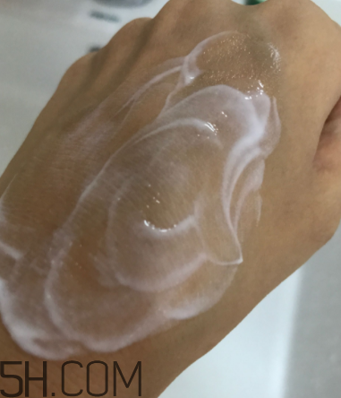 絲塔芙保濕潤膚乳嬰兒能用嗎？絲塔芙潤膚乳怎么樣？