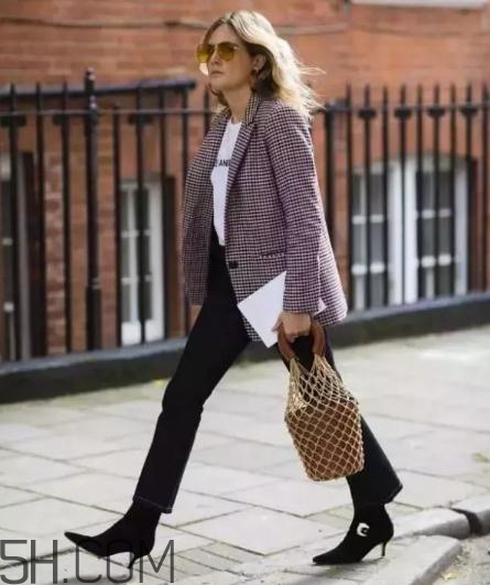 短靴配什么褲子好看？短靴怎么搭配褲子？