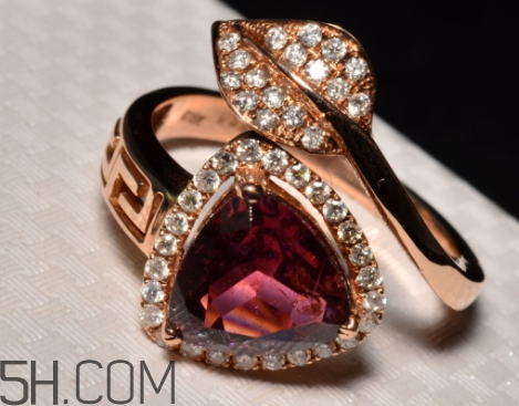 說女的碧璽是什么 說女生碧璽是什么意思 說女的碧璽是什么 說女生碧璽是什么意思