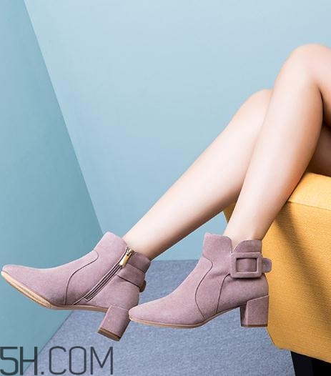 接吻貓的鞋子質(zhì)量好嗎？接吻貓鞋子可以退嗎？