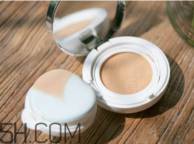 赫拉氣墊和愛(ài)敬氣墊哪個(gè)好用？氣墊BB霜怎么用？