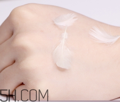 透真隔離霜怎么用？透真隔離霜多少錢？