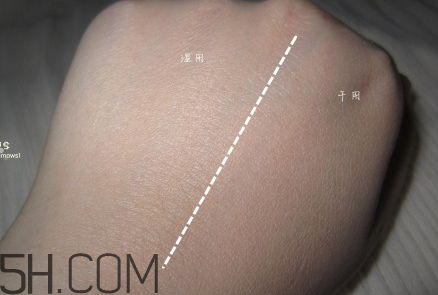 玫珂菲彩妝師摯愛粉餅怎么樣_產品評測