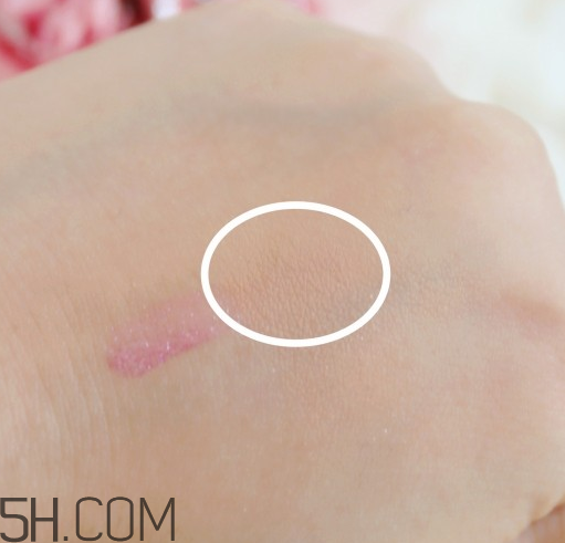 玫珂菲彩妝師摯愛粉餅怎么樣_產品評測