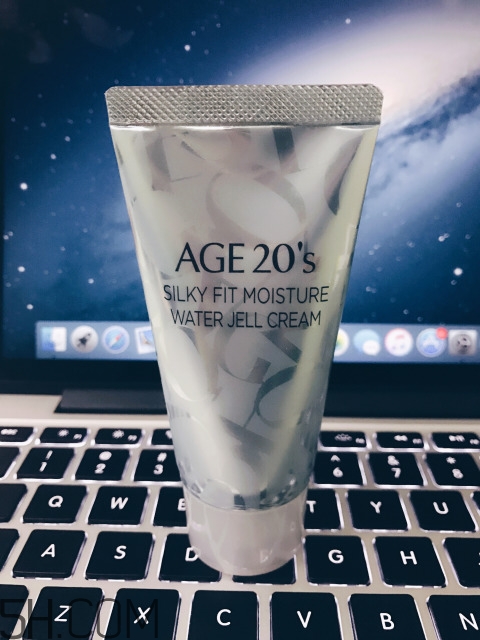 愛敬藍(lán)色氣墊怎么樣？愛敬和vant氣墊對(duì)比