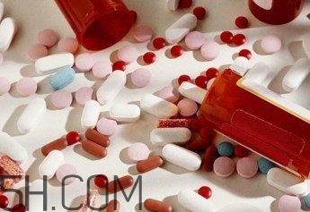 頭孢可以放在奶粉里吃嗎？頭孢可以和感冒藥一起吃嗎