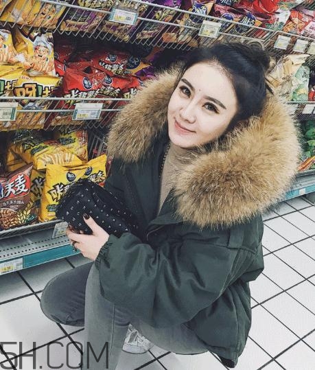 羽絨服毛領(lǐng)怎么清洗？羽絨服毛領(lǐng)怎么變蓬松？