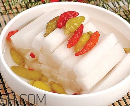 泡蘿卜用自來水還是冷開水？泡蘿卜的功效與作用