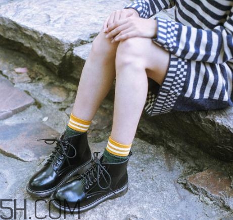 馬丁靴顯腿短嗎？腿短能穿馬丁靴嗎？