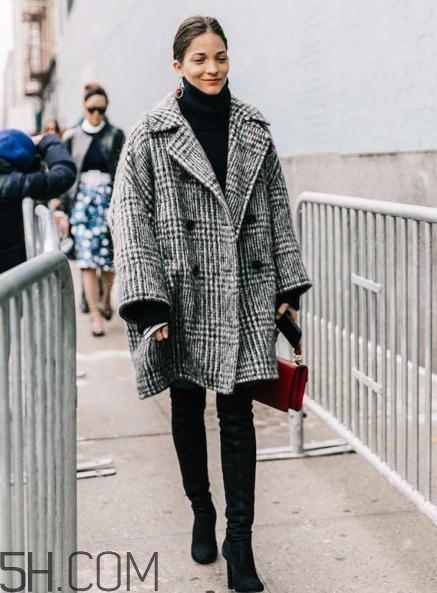 格子大衣搭配什么鞋子？格子大衣搭配鞋子圖片