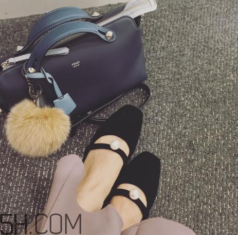 阿瑪尼鞋子質(zhì)量好嗎？阿瑪尼的鞋子好穿嗎？