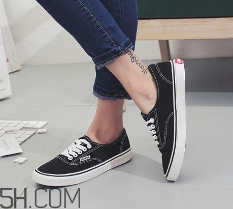 黑色帆布鞋掉色怎么辦？帆布鞋怎么清洗不掉色？