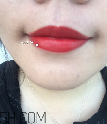 迪奧999和cpb311哪個好看？cpb奢華艷光唇膏價格多少錢？