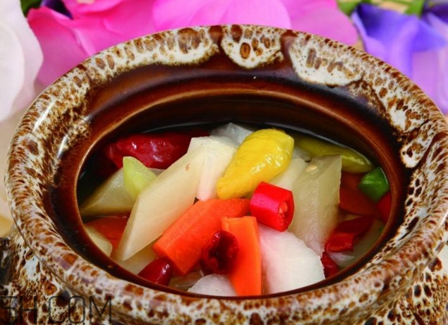 泡菜水用什么水最好？四川泡菜的酸水怎么做