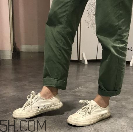 帆布鞋鞋底發(fā)黃怎么辦？帆布鞋鞋底怎么洗白？