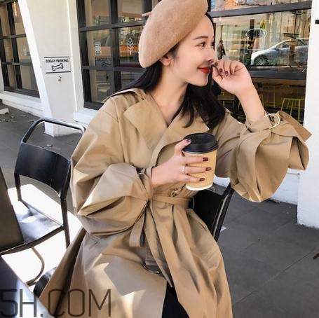 風(fēng)衣買大點(diǎn)還是小點(diǎn)？風(fēng)衣買大了怎么辦？