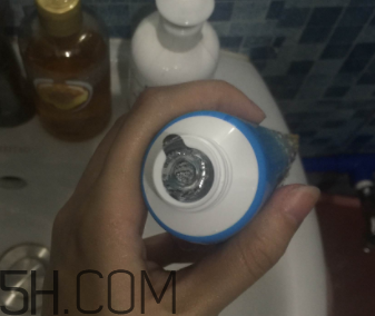 露得清綿密洗面奶怎么樣？露得清綿密洗面奶好用嗎？