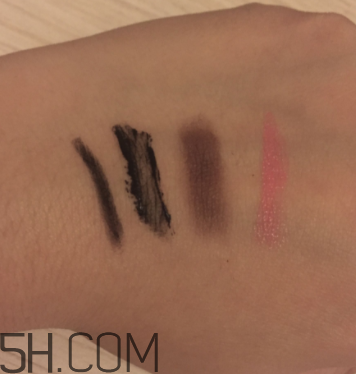 露得清綿密洗面奶怎么樣？露得清綿密洗面奶好用嗎？