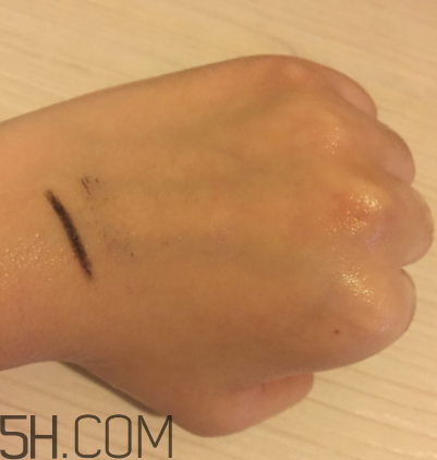 露得清綿密洗面奶怎么樣？露得清綿密洗面奶好用嗎？