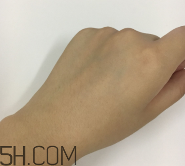 露得清洗卸潔顏露怎么用？露得清洗卸潔顏露好用嗎？