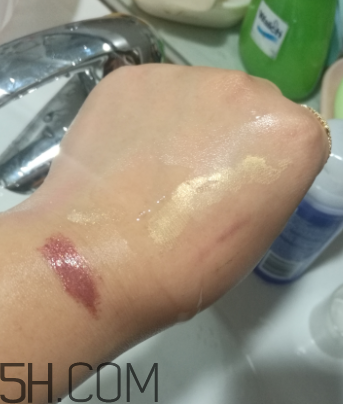 露得清洗卸潔顏露怎么樣？露得清洗卸露能卸干凈嗎？