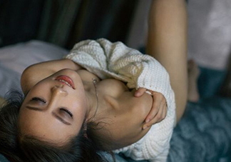 女生說我要吃糖什么意思？女生對男生說想吃糖什么含義