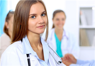 蕁麻疹為什么晚上嚴(yán)重？蕁麻疹為什么越抓越多？