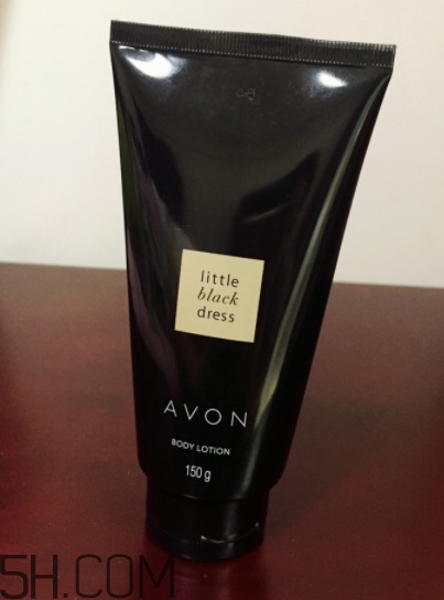 雅芳小黑裙香體乳怎么樣？雅芳小黑裙香體乳好用嗎？