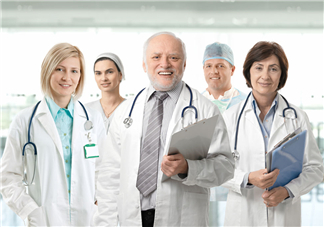 蕁麻疹會(huì)引起發(fā)燒嗎？蕁麻疹會(huì)長(zhǎng)到臉上嗎？