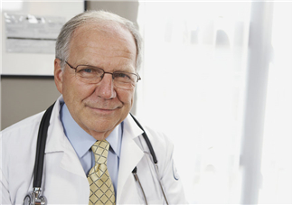 紅眼病用熱毛巾敷嗎？紅眼病用尿洗正確嗎？