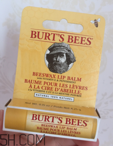 小蜜蜂水果味唇膏哪只好用？小蜜蜂水果味唇膏哪只好聞？