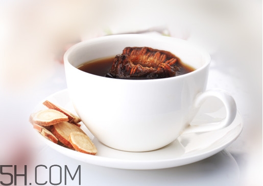 羅漢果泡水喝有什么好處？經(jīng)常用羅漢果泡水喝有什么壞處