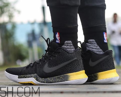 籃球鞋鞋底硬怎么辦？籃球鞋什么底最耐磨？