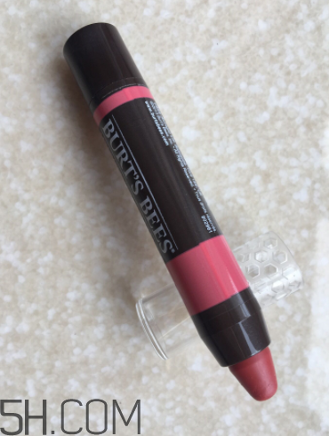 小蜜蜂唇膏筆怎么樣？小蜜蜂唇膏筆好用嗎？