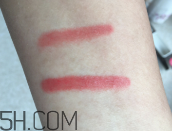 小蜜蜂唇膏筆怎么樣？小蜜蜂唇膏筆好用嗎？