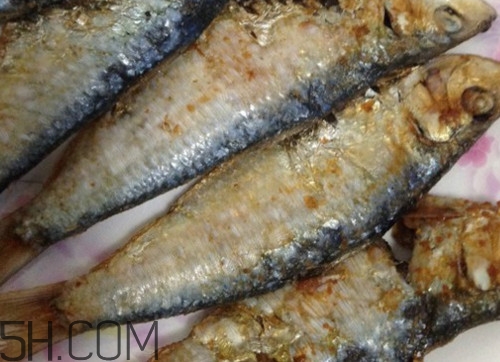 咸魚是不是海鮮？咸魚是不是咸水魚？