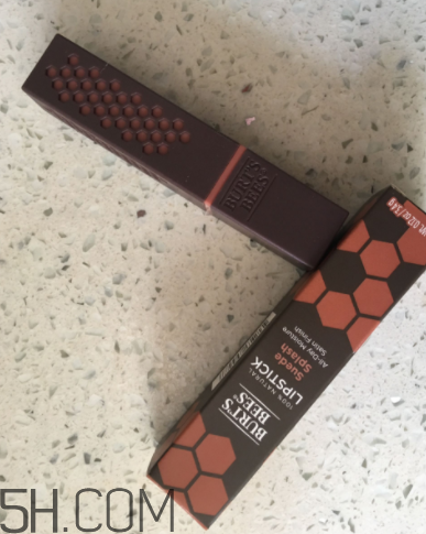 小蜜蜂口紅孕婦能用嗎？小蜜蜂口紅怎么樣？