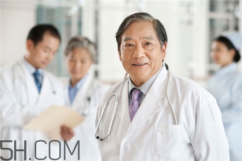 青光眼做手術(shù)多少錢？青光眼做手術(shù)住院多久？