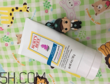 小蜜蜂水洗面膜敷多長(zhǎng)時(shí)間？小蜜蜂水洗面膜用法