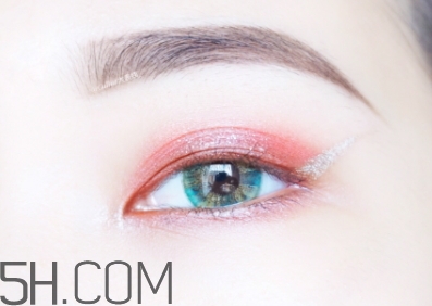 vnk四色眼影103怎么畫(huà)？vnk四色眼影103畫(huà)法步驟