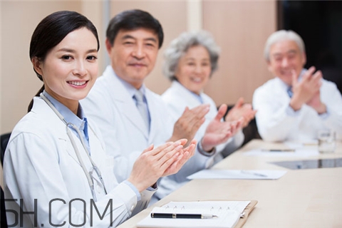 青光眼和白內障的區(qū)別 青光眼和閃光眼的區(qū)別