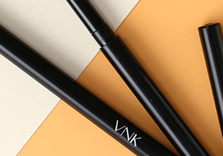 vnk眼線膠筆怎么用？vnk眼線筆使用方法