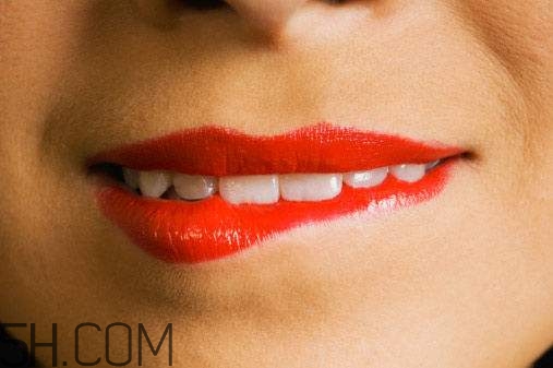 小蜜蜂口紅孕婦能用嗎？小蜜蜂口紅怎么樣？