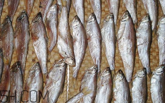 咸魚什么人不能吃？怎樣去除咸魚的咸