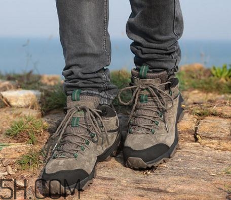 登山鞋要買大一碼嗎？登山鞋會越穿越大嗎？