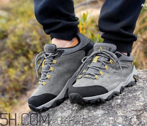 登山鞋買高幫還是低幫？登山鞋買小了怎么辦？