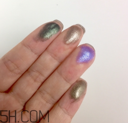 維尼小熊眼影好用嗎？維尼小熊眼影色號(hào)試色